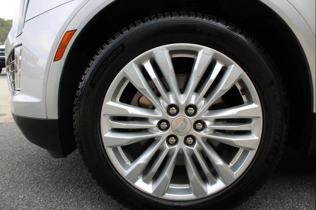 used 2019 Cadillac XT5 car, priced at $21,777