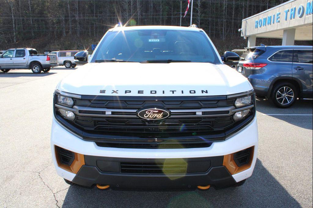 new 2025 Ford Expedition car, priced at $84,435