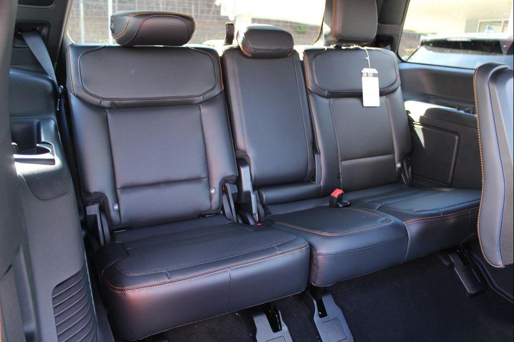 new 2025 Ford Expedition car, priced at $84,435