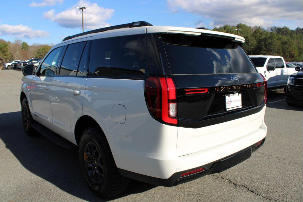 new 2025 Ford Expedition car, priced at $84,435