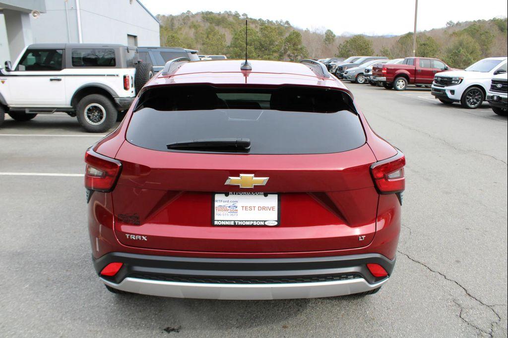 used 2025 Chevrolet Trax car, priced at $20,999