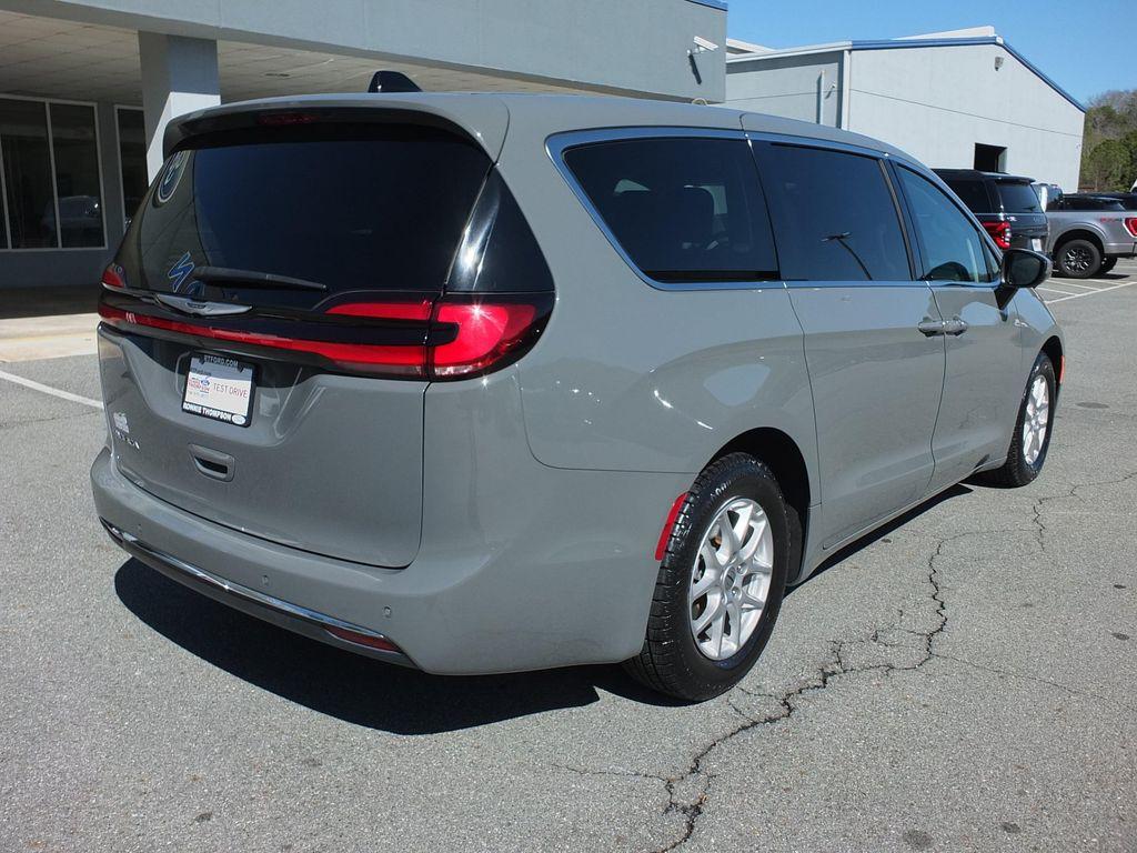 used 2023 Chrysler Pacifica car, priced at $23,787