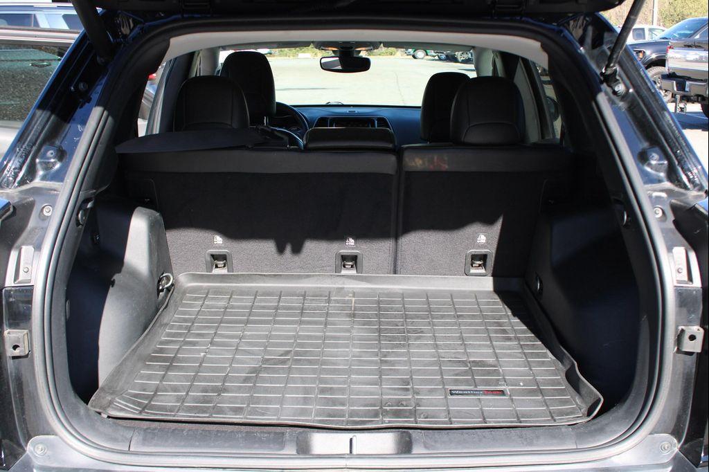 used 2019 Jeep Cherokee car, priced at $13,952