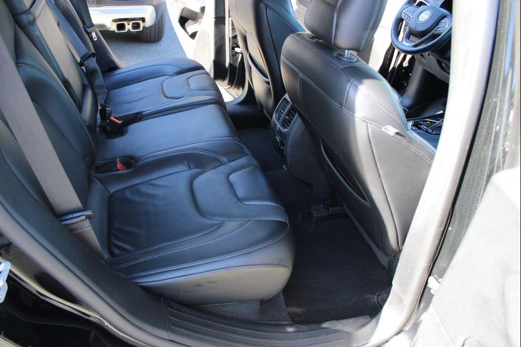 used 2019 Jeep Cherokee car, priced at $13,952