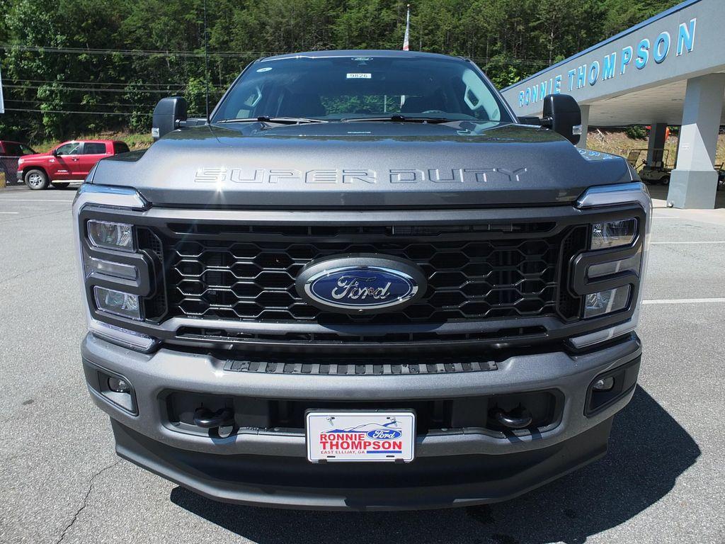 new 2025 Ford F-250 car, priced at $68,295