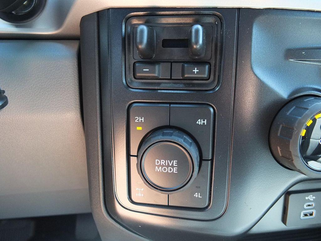 new 2025 Ford F-250 car, priced at $68,295