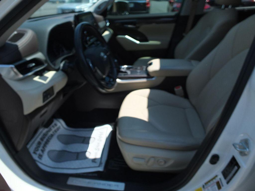 used 2020 Toyota Highlander car, priced at $27,845
