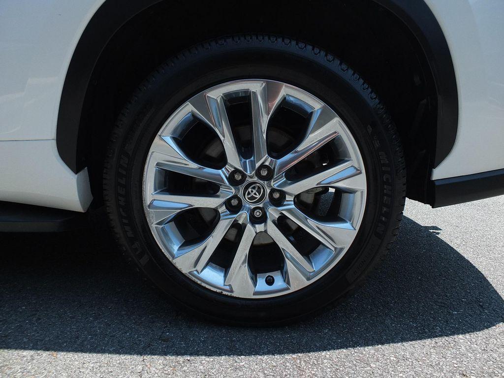 used 2020 Toyota Highlander car, priced at $27,845
