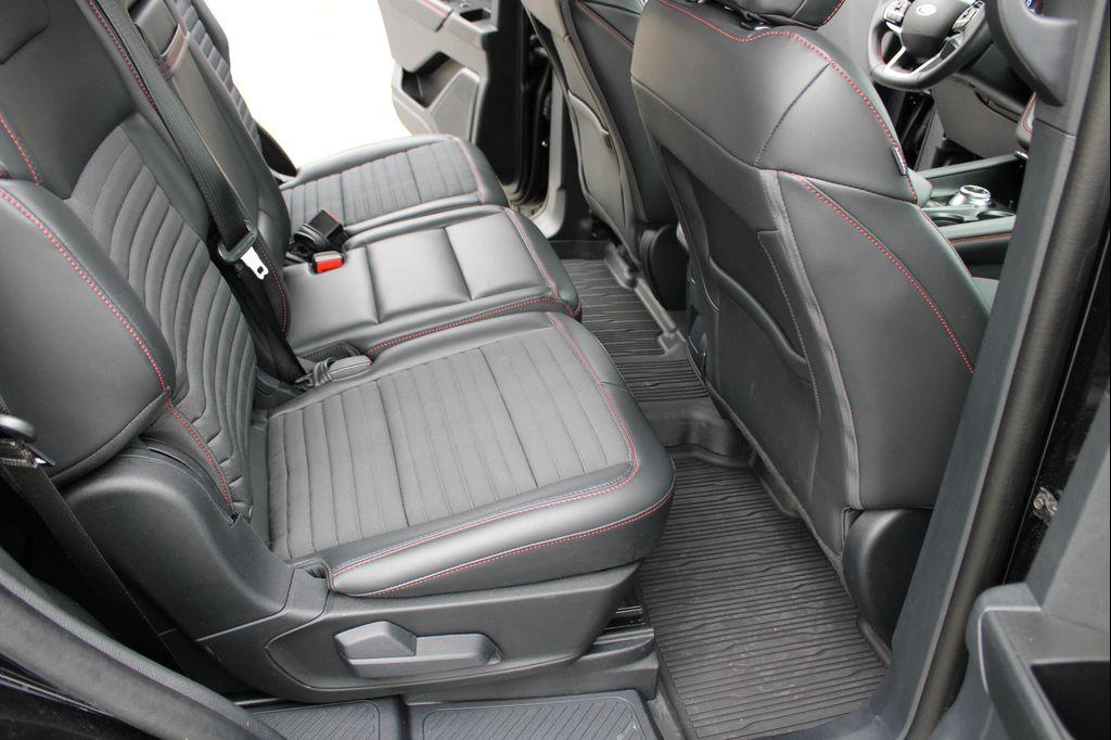 used 2025 Ford Explorer car, priced at $40,947