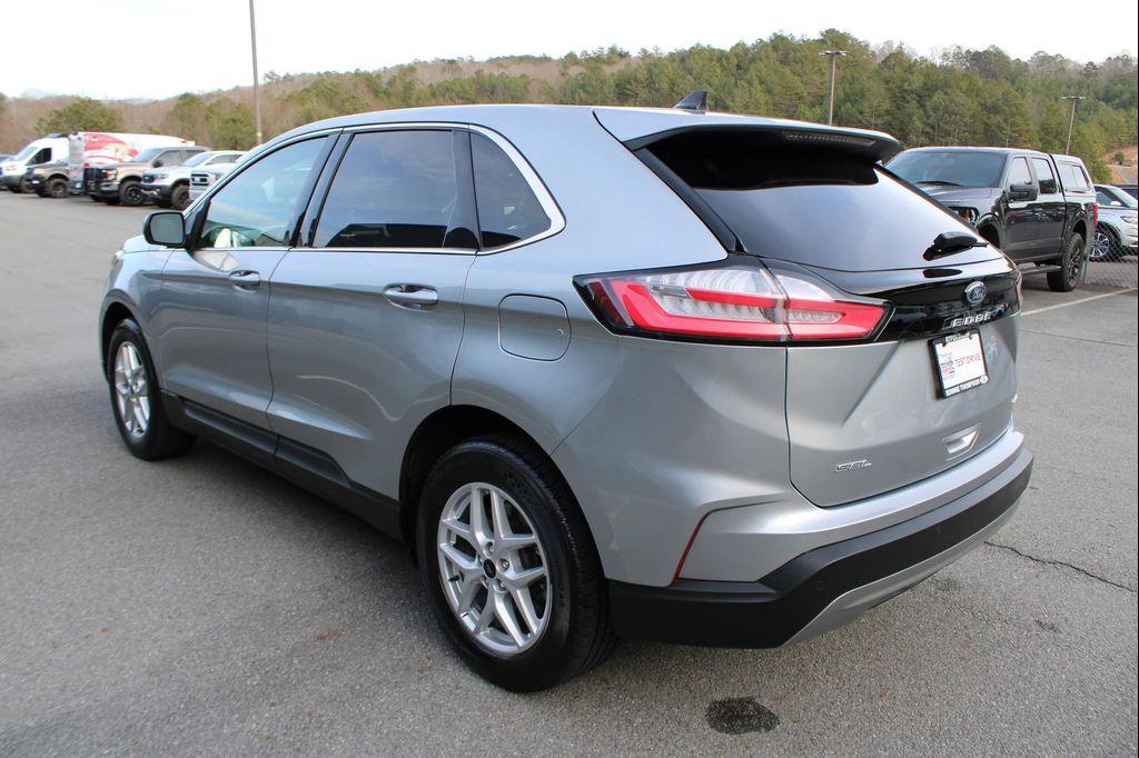used 2024 Ford Edge car, priced at $20,996