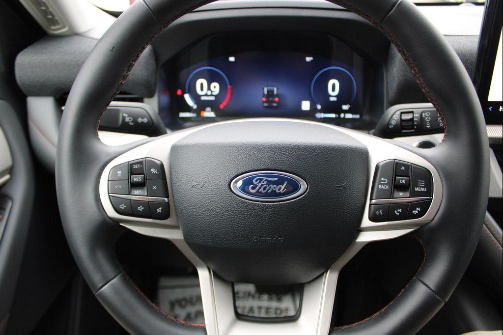 used 2025 Ford Explorer car, priced at $33,905