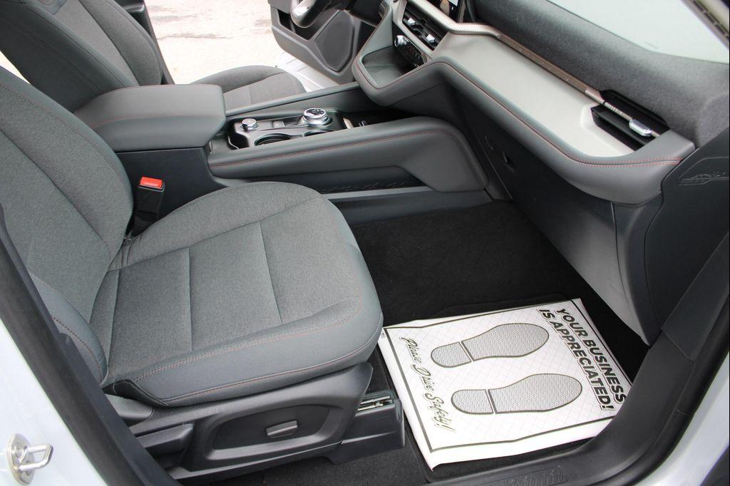 used 2025 Ford Explorer car, priced at $33,905