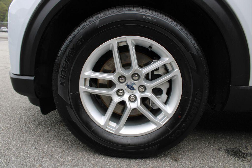 used 2025 Ford Explorer car, priced at $33,905