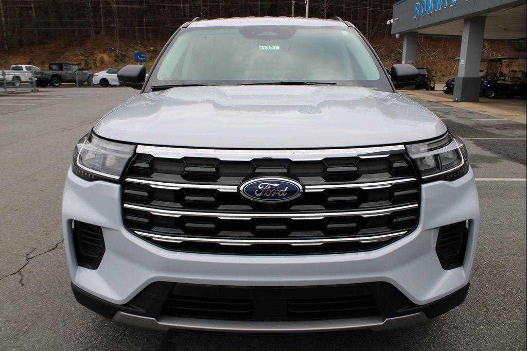 used 2025 Ford Explorer car, priced at $33,905