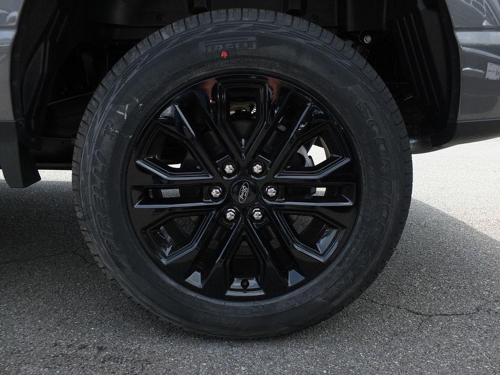 new 2025 Ford F-150 car, priced at $62,290