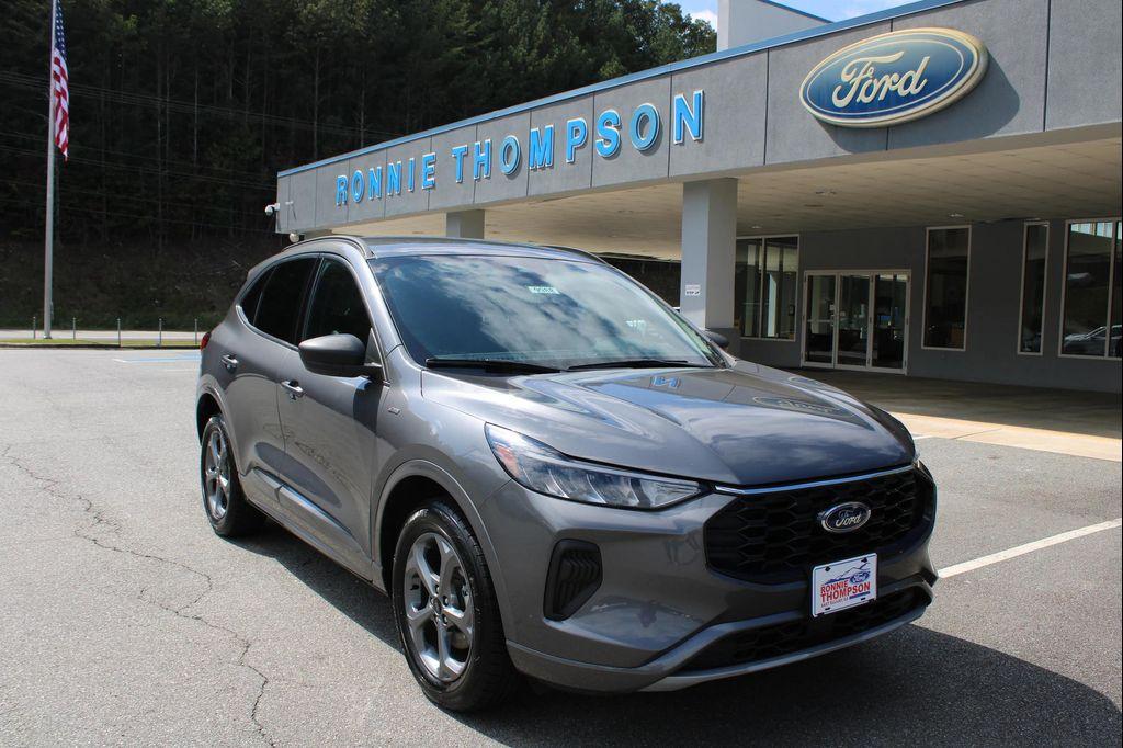 used 2023 Ford Escape car, priced at $17,999