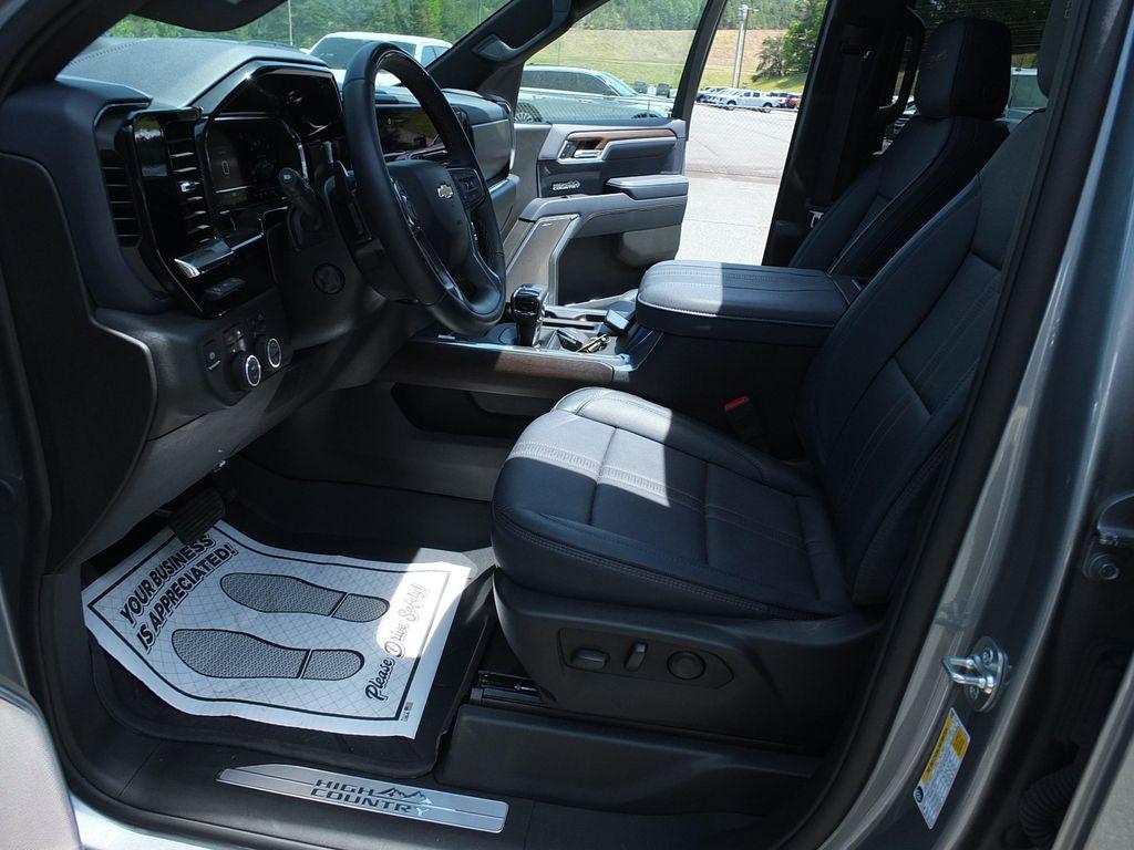 used 2025 Chevrolet Silverado 1500 car, priced at $60,888