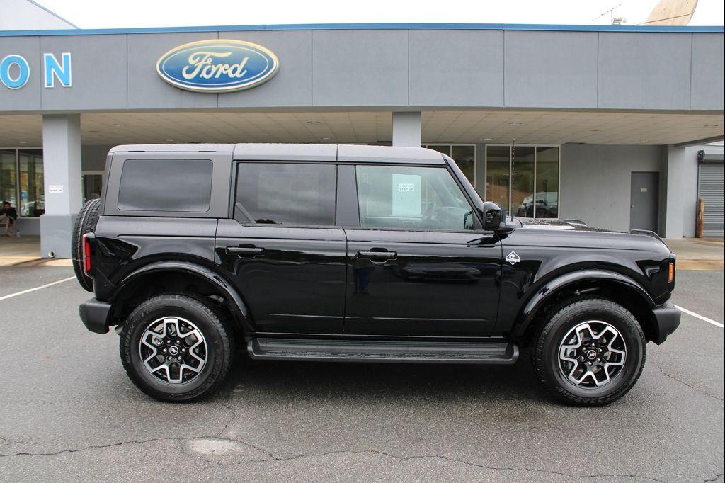 new 2025 Ford Bronco car, priced at $50,625