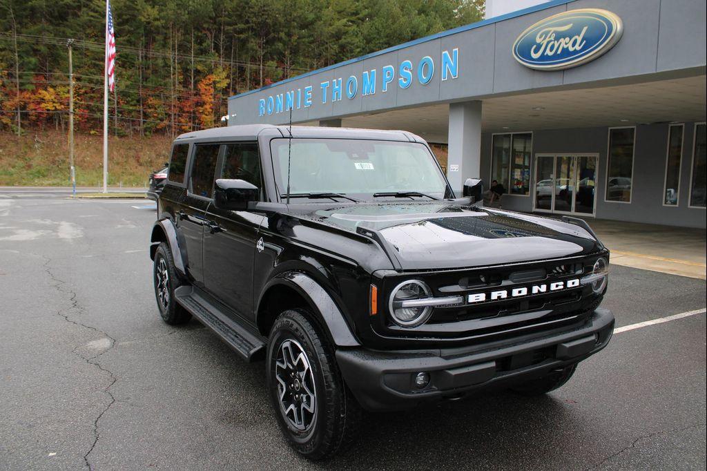 new 2025 Ford Bronco car, priced at $50,625