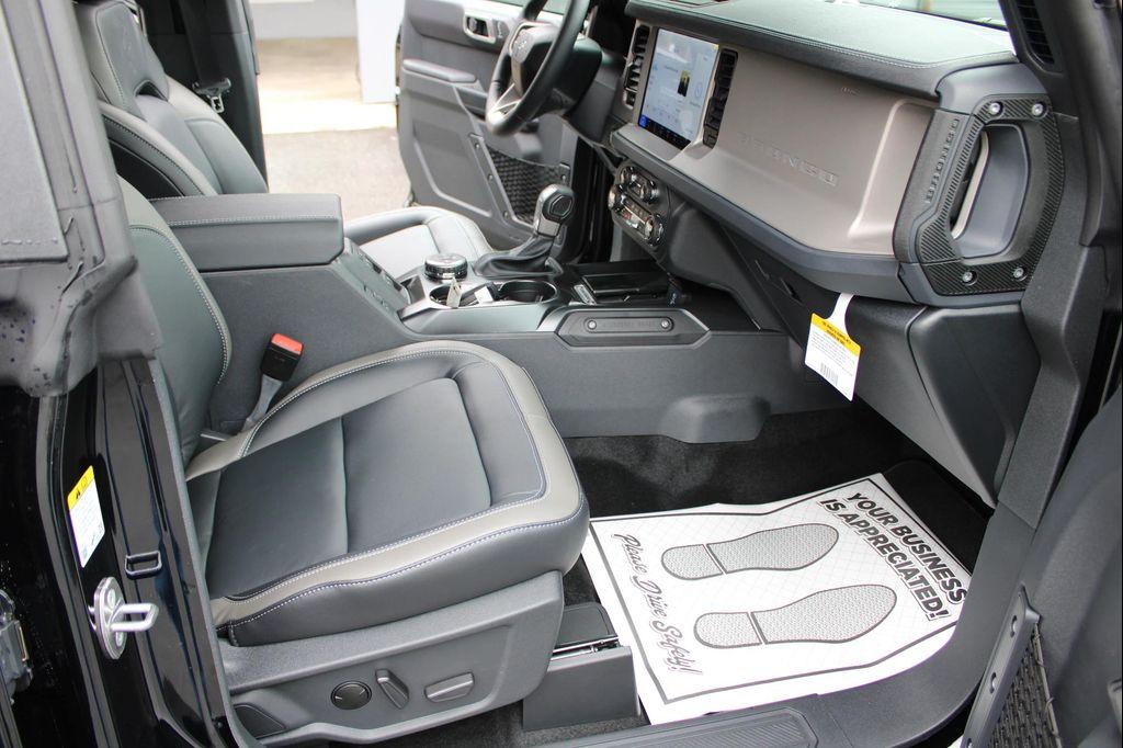 new 2025 Ford Bronco car, priced at $50,625