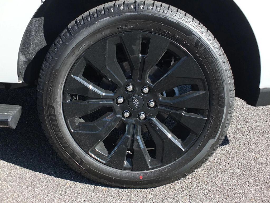 new 2025 Ford Expedition Max car, priced at $84,955