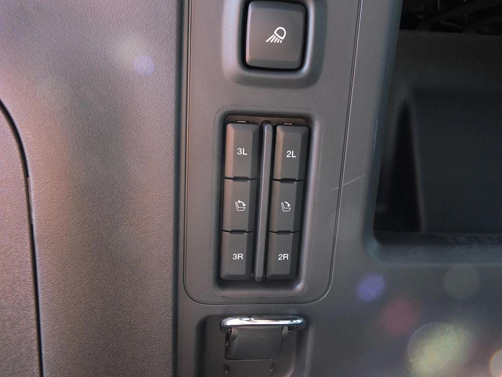 new 2025 Ford Expedition Max car, priced at $84,955