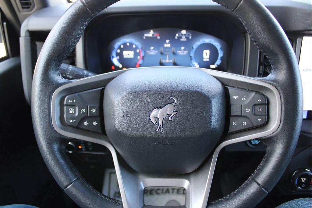 used 2025 Ford Bronco car, priced at $38,929