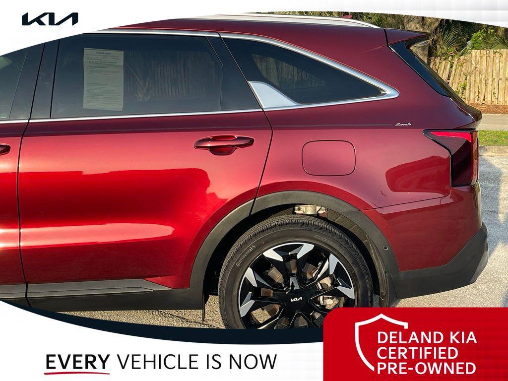 used 2025 Kia Sorento car, priced at $35,452
