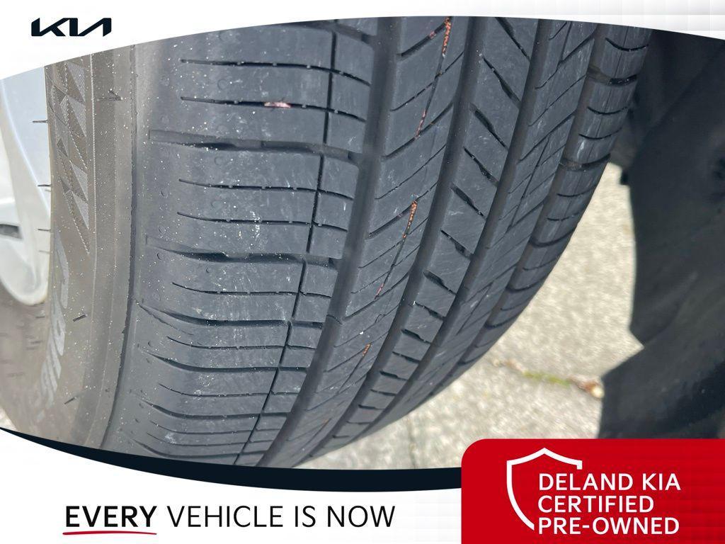 used 2023 Kia Sorento car, priced at $22,377