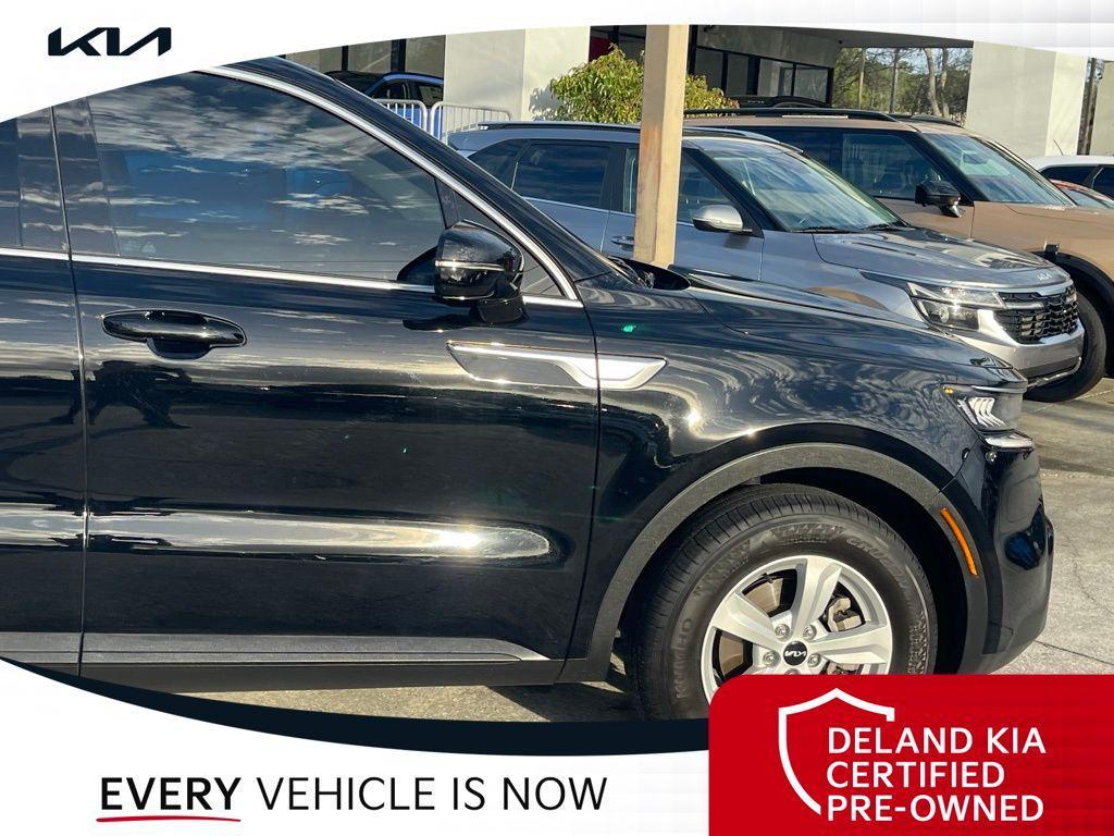 used 2023 Kia Sorento car, priced at $22,377