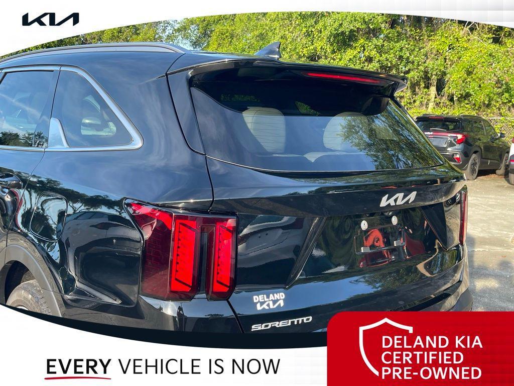 used 2024 Kia Sorento car, priced at $32,766