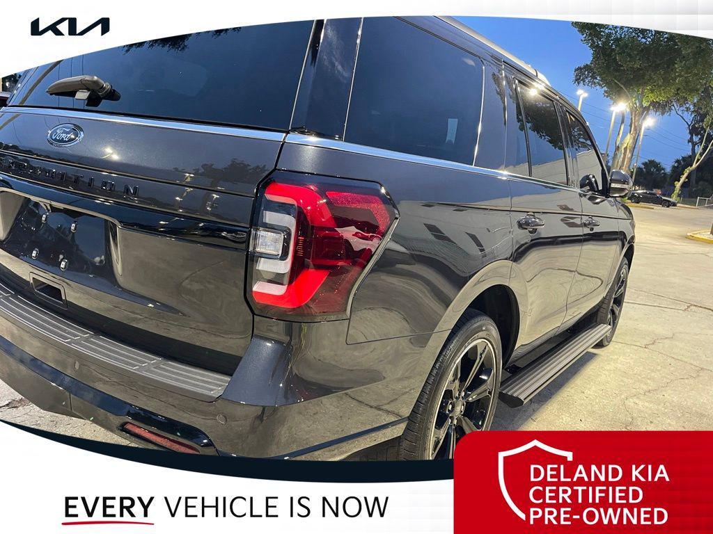 used 2024 Ford Expedition car, priced at $58,300