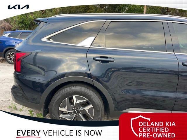used 2022 Kia Sorento Hybrid car, priced at $21,995