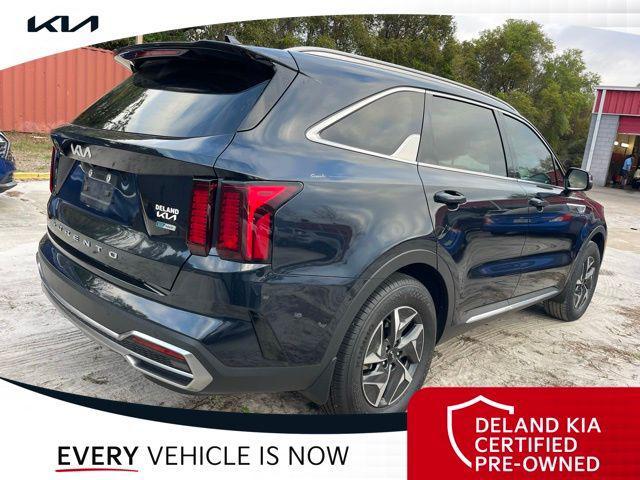 used 2022 Kia Sorento Hybrid car, priced at $21,995