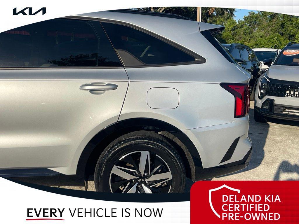 used 2021 Kia Sorento car, priced at $22,778