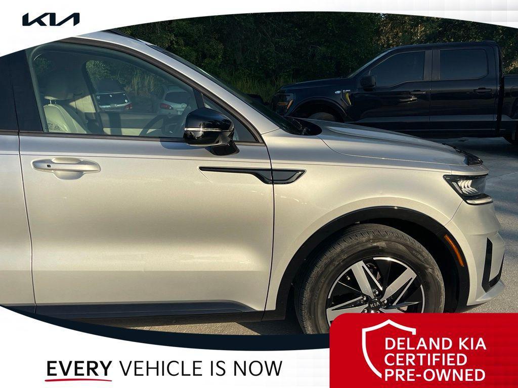 used 2021 Kia Sorento car, priced at $23,428