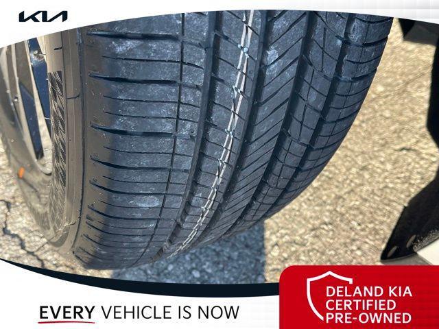 used 2024 Kia Carnival car, priced at $33,890