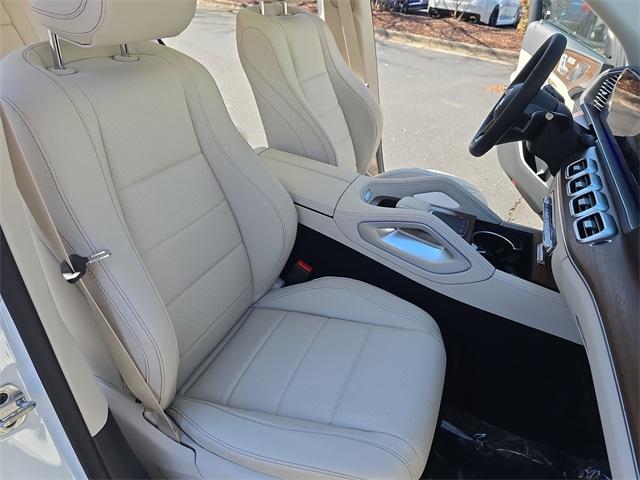 new 2026 Mercedes-Benz GLE 450 car, priced at $80,865