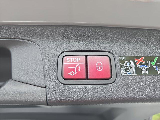 new 2026 Mercedes-Benz GLS 580 car, priced at $125,890