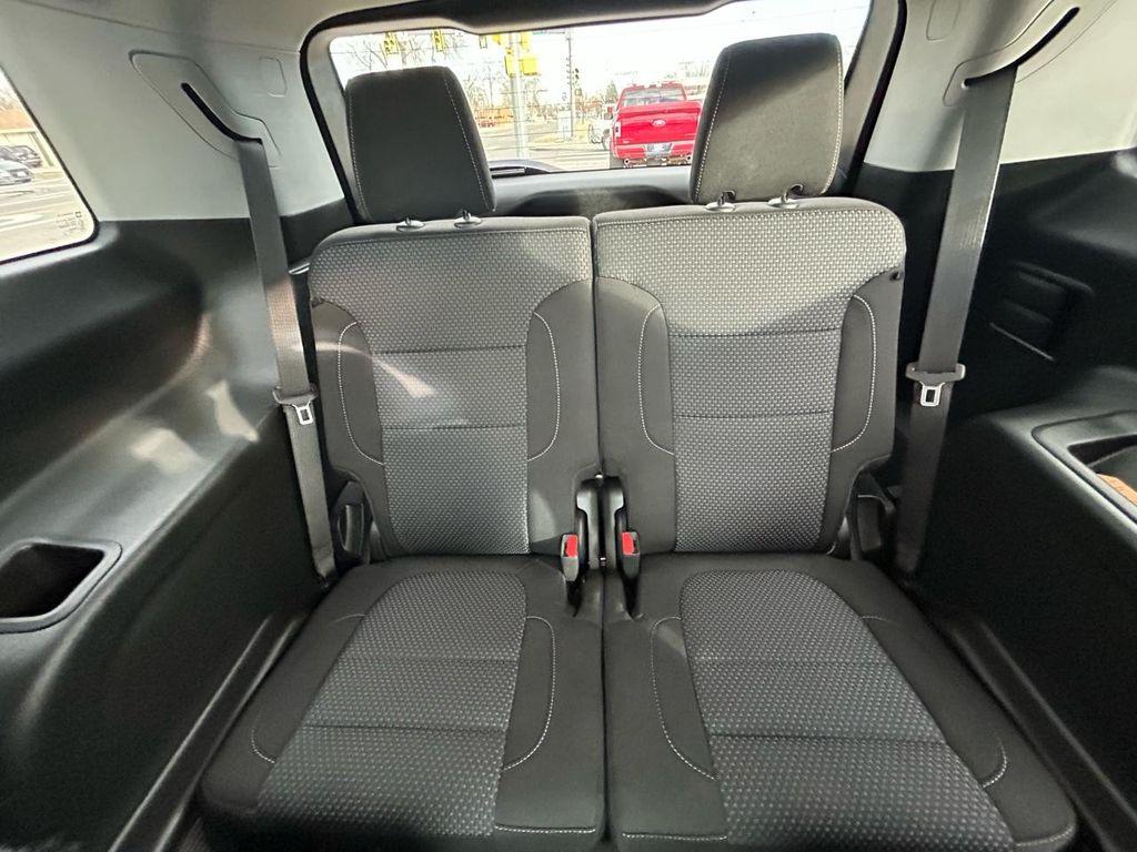 used 2022 GMC Acadia car, priced at $27,495