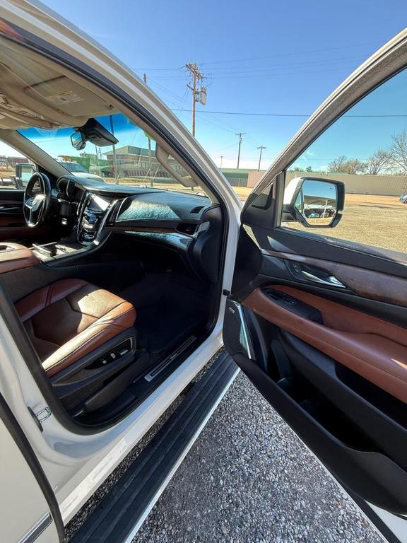 used 2015 Cadillac Escalade ESV car, priced at $28,995