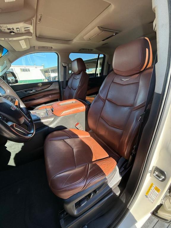 used 2015 Cadillac Escalade ESV car, priced at $28,995