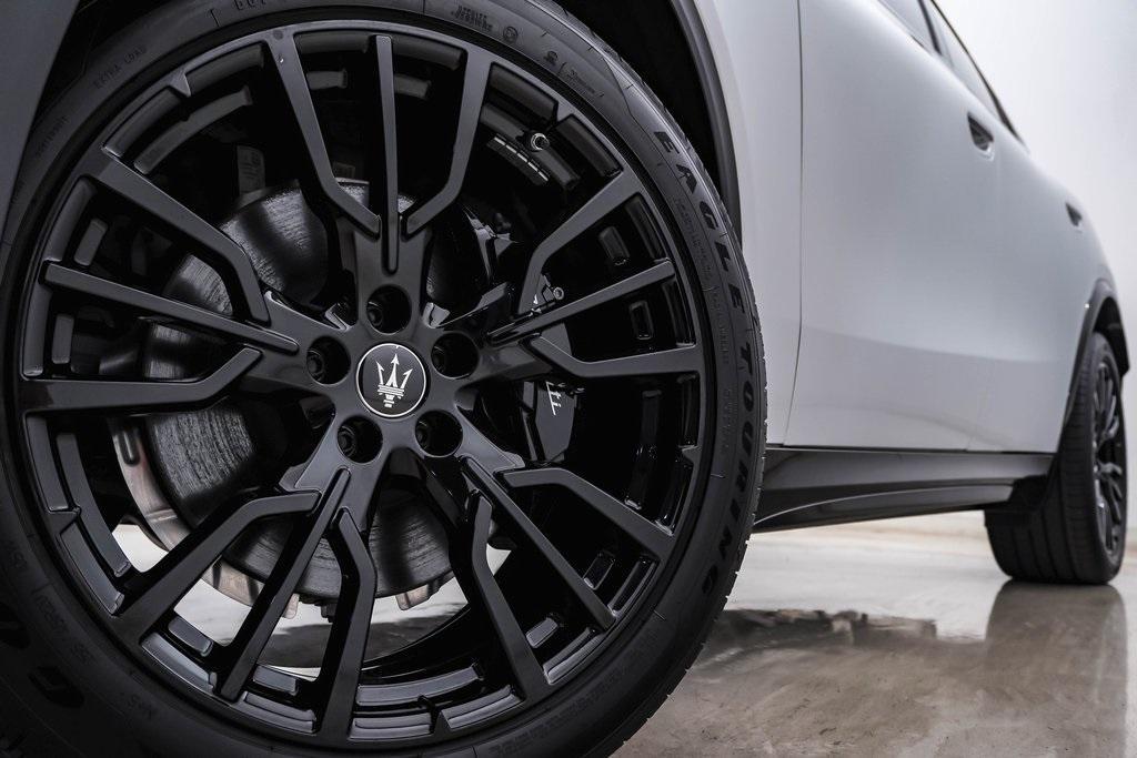 new 2025 Maserati Grecale car, priced at $86,825