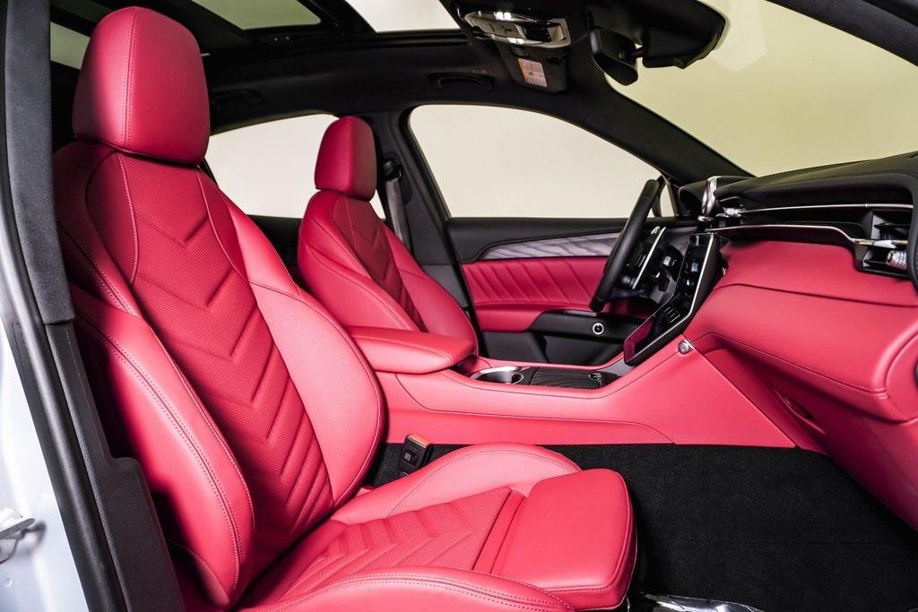 new 2025 Maserati Grecale car, priced at $86,825