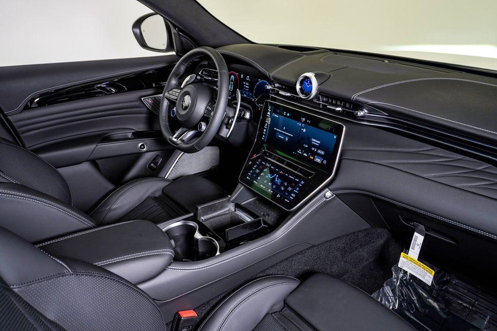 new 2025 Maserati Grecale car, priced at $119,995