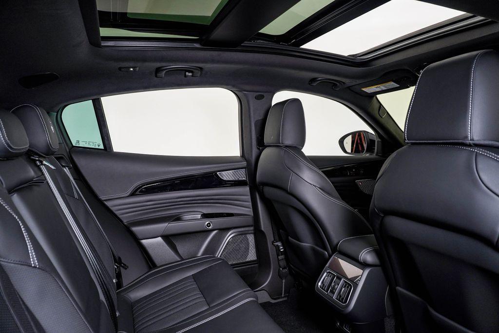 new 2025 Maserati Grecale car, priced at $119,995