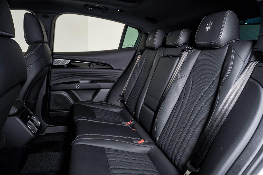 new 2025 Maserati Grecale car, priced at $119,995