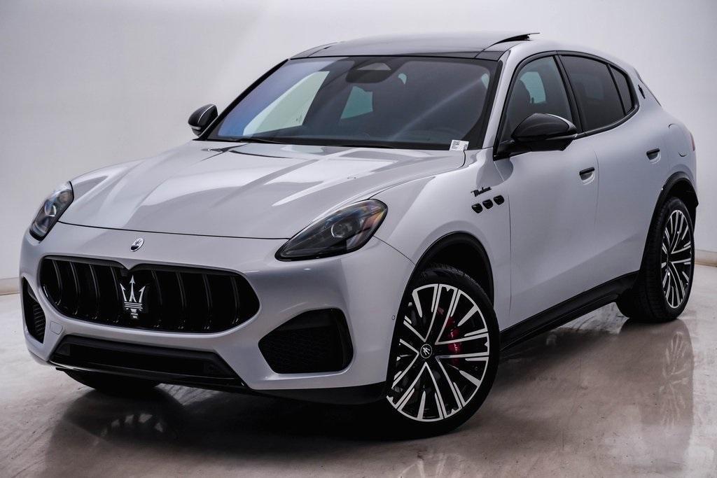 new 2025 Maserati Grecale car, priced at $86,995