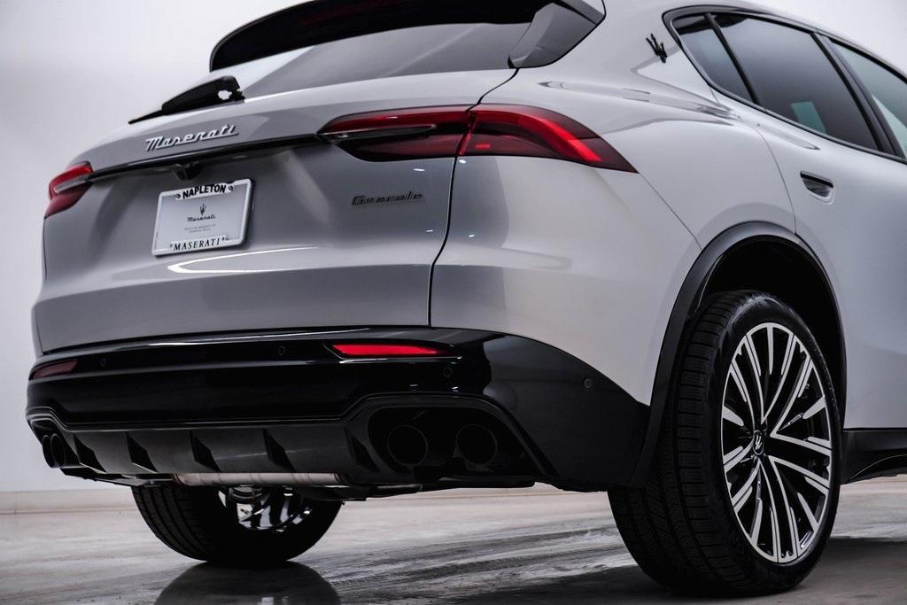 new 2025 Maserati Grecale car, priced at $86,995