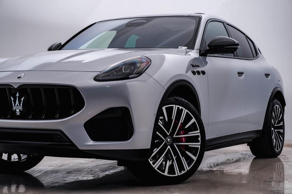 new 2025 Maserati Grecale car, priced at $86,995